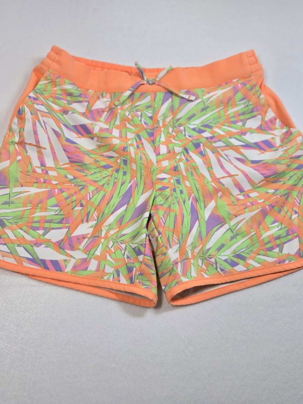 Columbia Women's active shorts size L